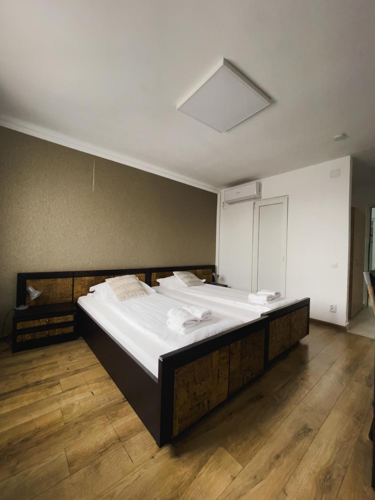 Myda Hotel Apahida Exterior photo